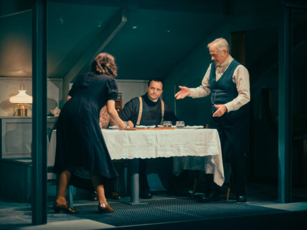 Anna Bruus Christensen, William Halken, Jørgen W. Larsen