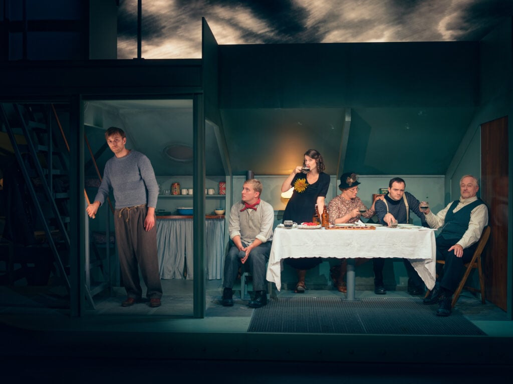 Adam Schmidt, Patrick A. Hansen, Anna Bruus Christensen, Kathrine Høj Andersen, William Halken, Jørgen W. Larsen